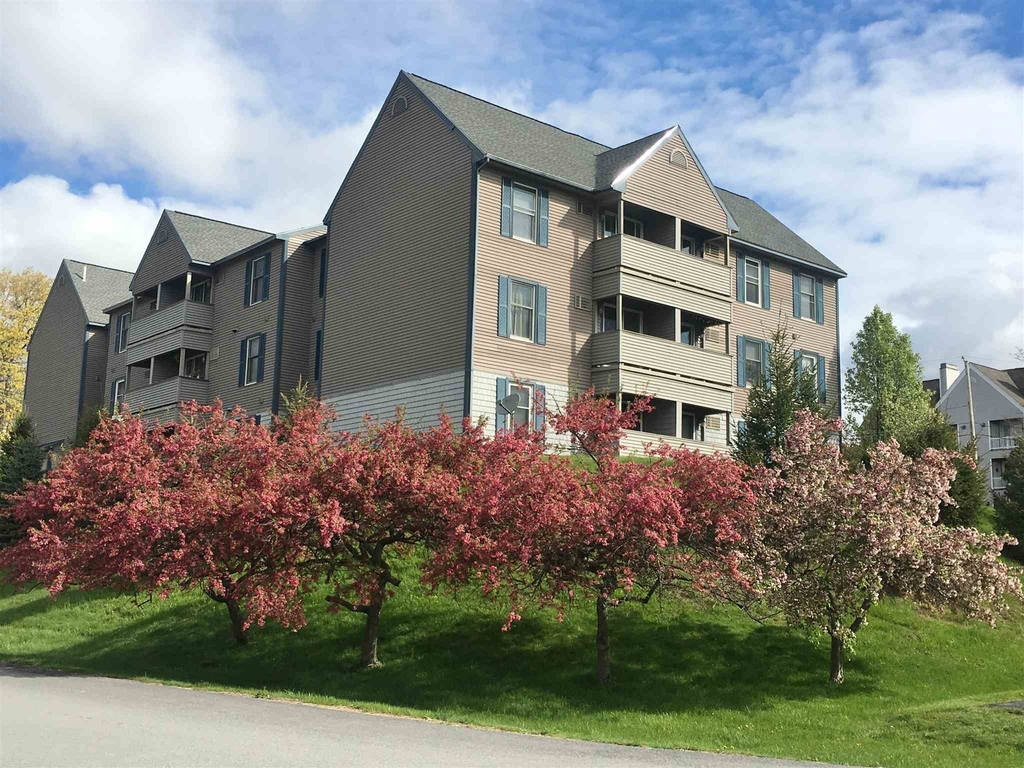 101 Eastern - Photo 3