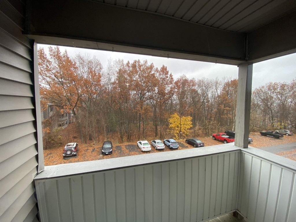 121 Eastern - Photo 13