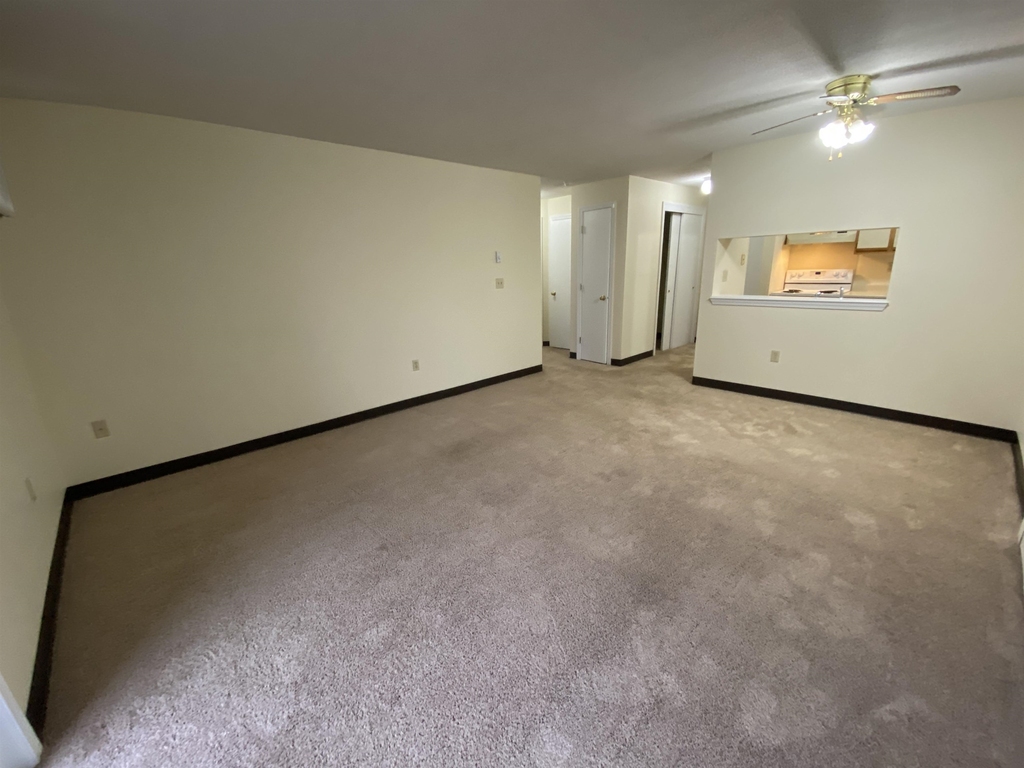 121 Eastern - Photo 12