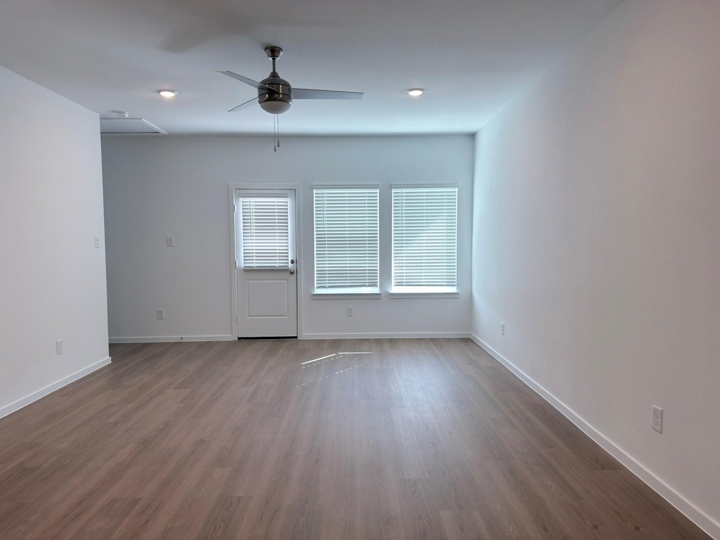 9122 Serene Haven Drive - Photo 5