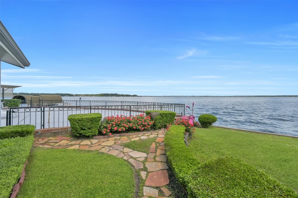 35 Lakeview Village - Photo 35