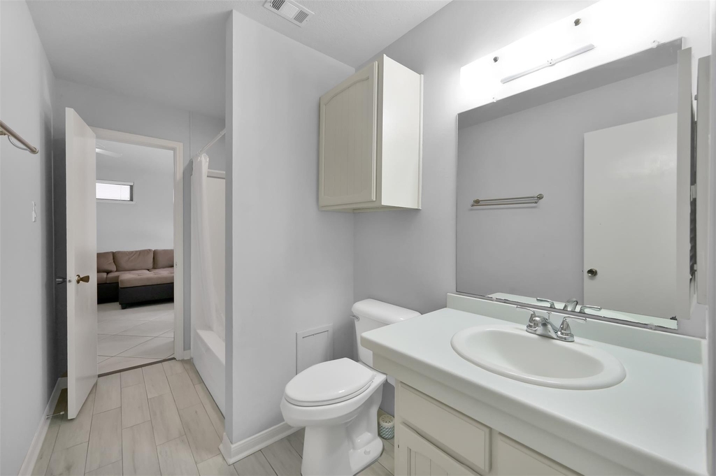 35 Lakeview Village - Photo 18