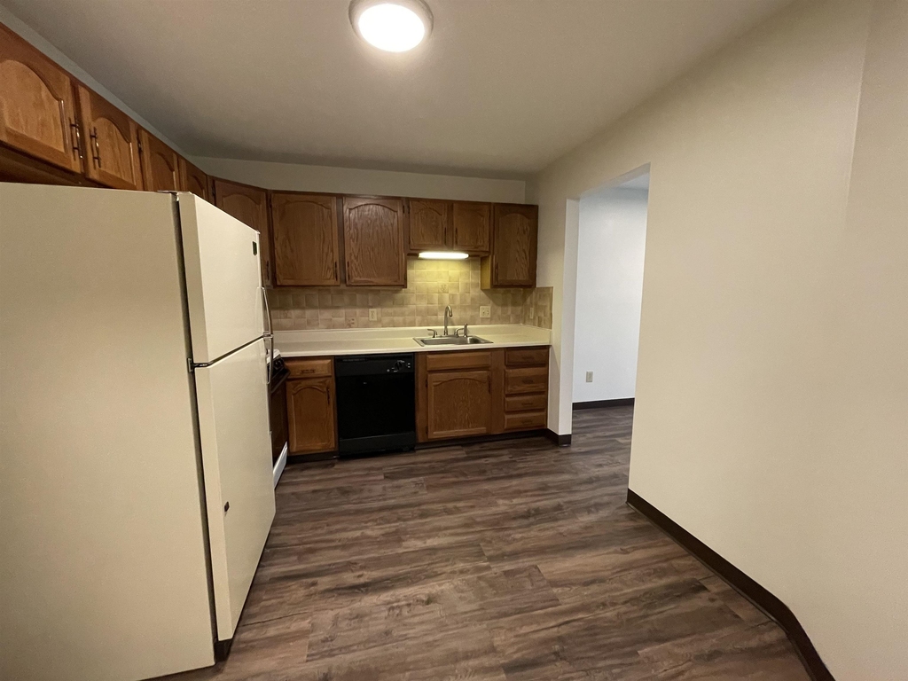 379 Huse - Photo 13