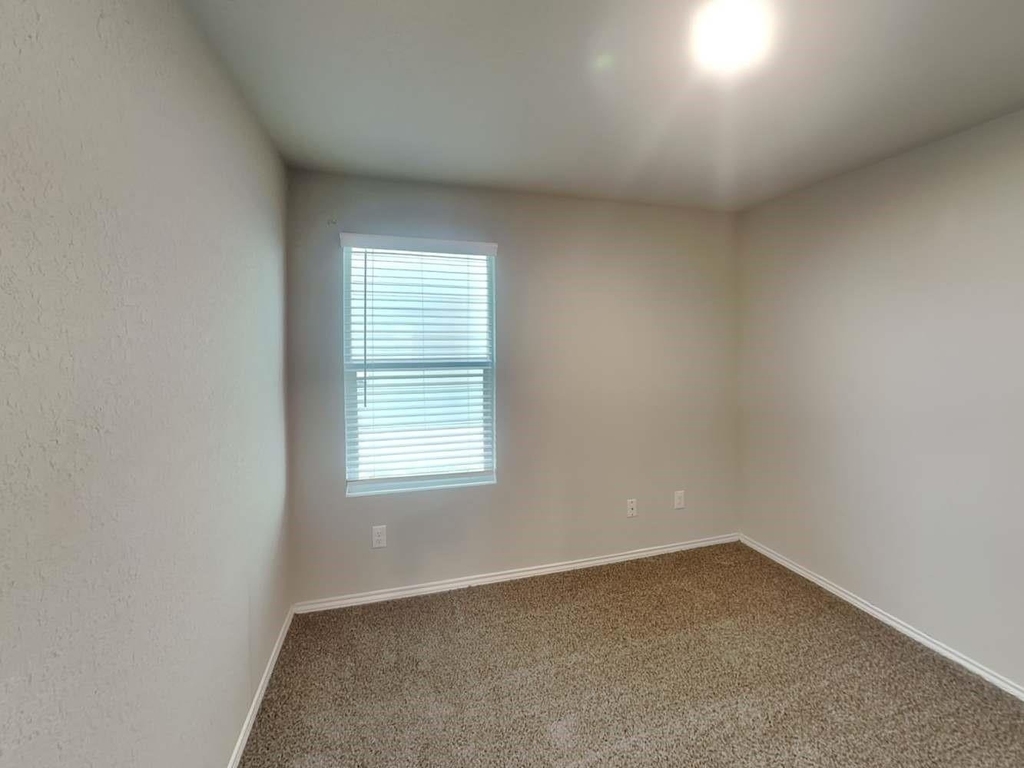 10511 Varmus Drive - Photo 8