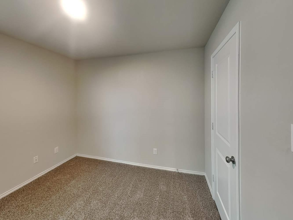 10511 Varmus Drive - Photo 7