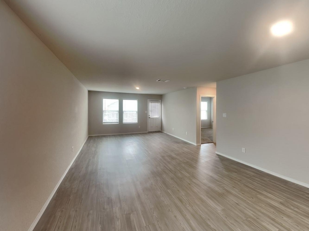 10511 Varmus Drive - Photo 2