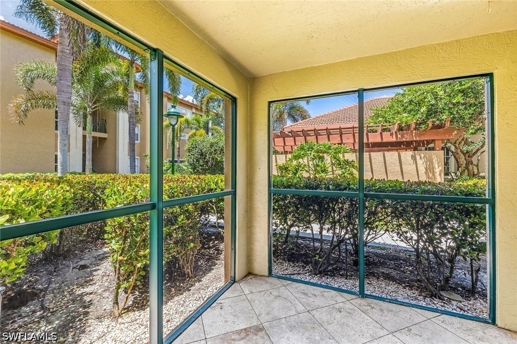 8920 Colonnades Court E - Photo 12