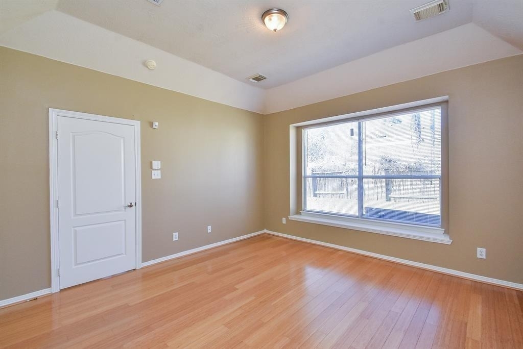 2811 Little Spring Circle - Photo 9