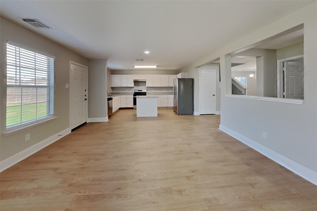 29402 Legends Hill Drive - Photo 4