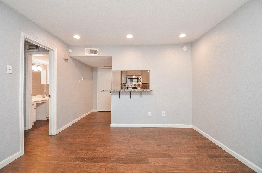 4635 Wild Indigo Street - Photo 6