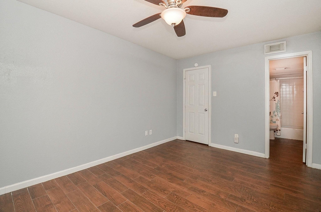 4635 Wild Indigo Street - Photo 16