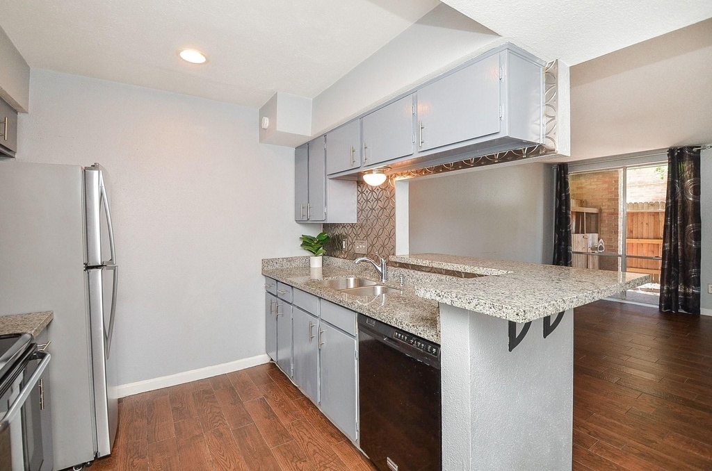 4635 Wild Indigo Street - Photo 9