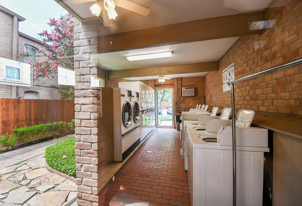4635 Wild Indigo Street - Photo 36