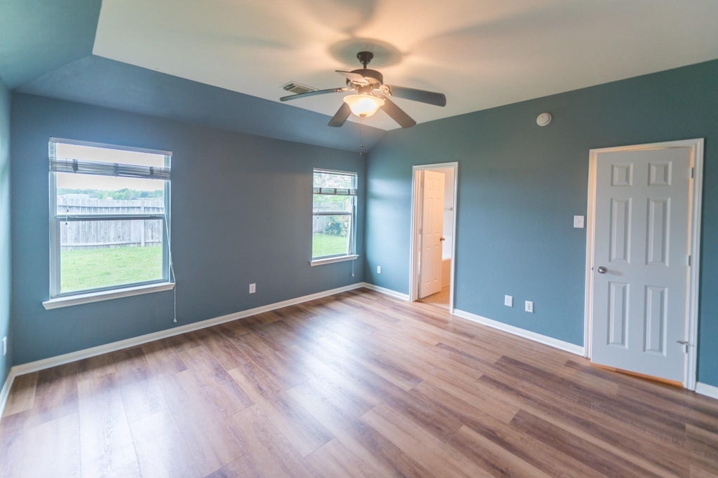 2834 Sage Bluff Avenue - Photo 17