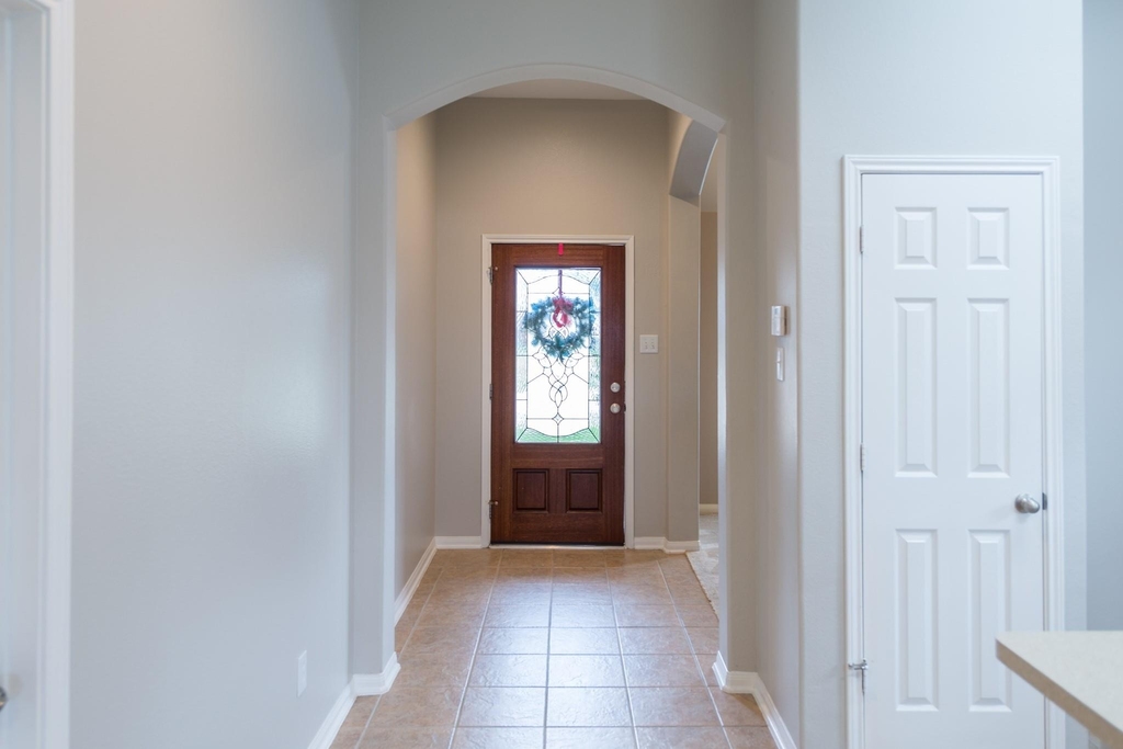 2834 Sage Bluff Avenue - Photo 4