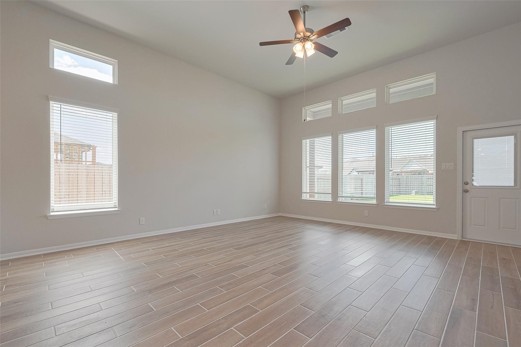 2405 Seamist Cove Lane - Photo 8