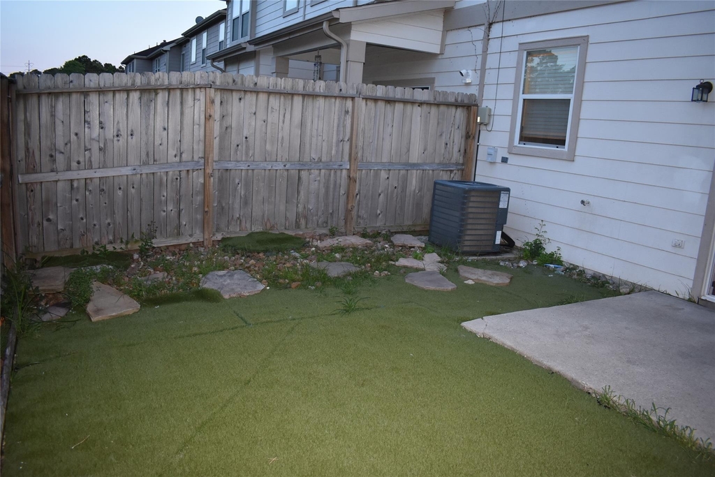 16048 Limestone Lake Drive - Photo 4