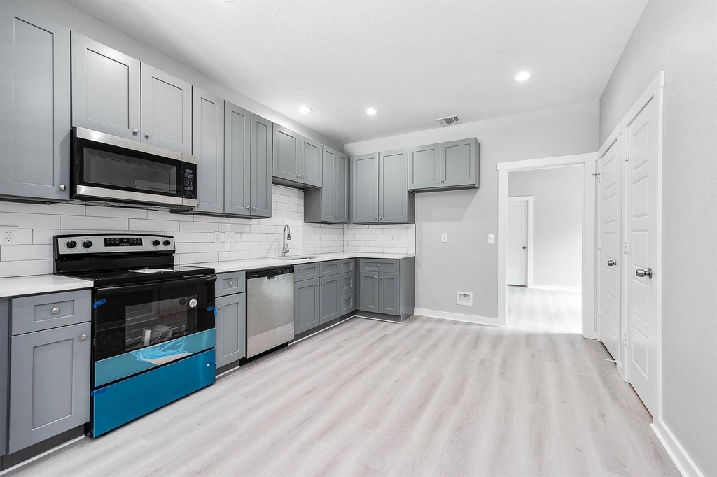 16985 Glenheath St - Photo 1