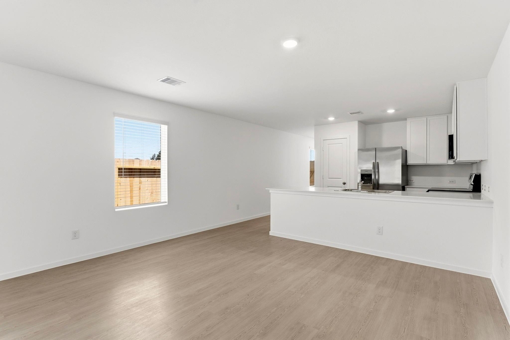 18784 Loom Drive - Photo 4