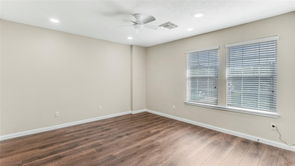 11405 Starlight Bay Street - Photo 35