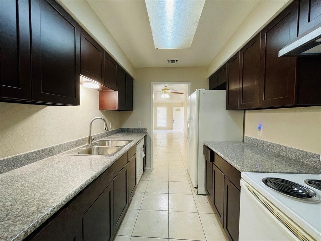 12713 Lima Drive - Photo 3