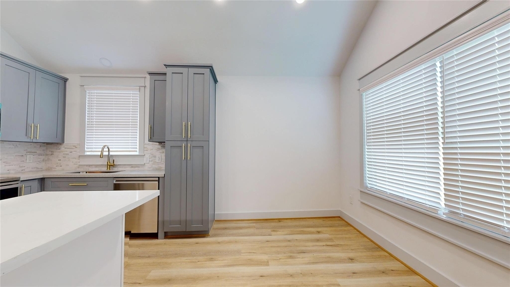 4305 Rogers Street - Photo 12