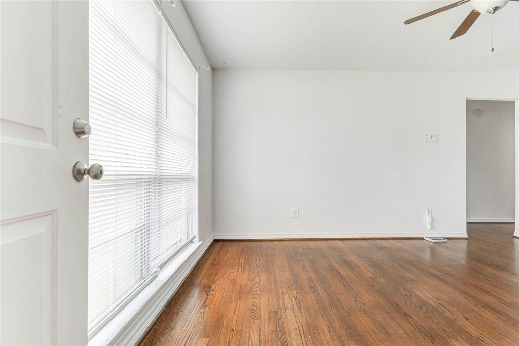 230 Bizerte Street - Photo 5