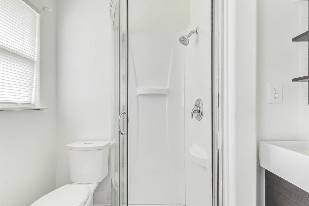 230 Bizerte Street - Photo 27