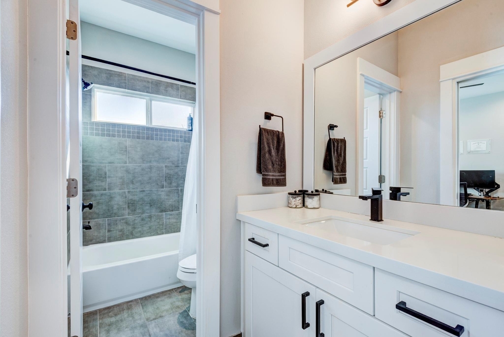 1181 W Tidwell Road - Photo 22