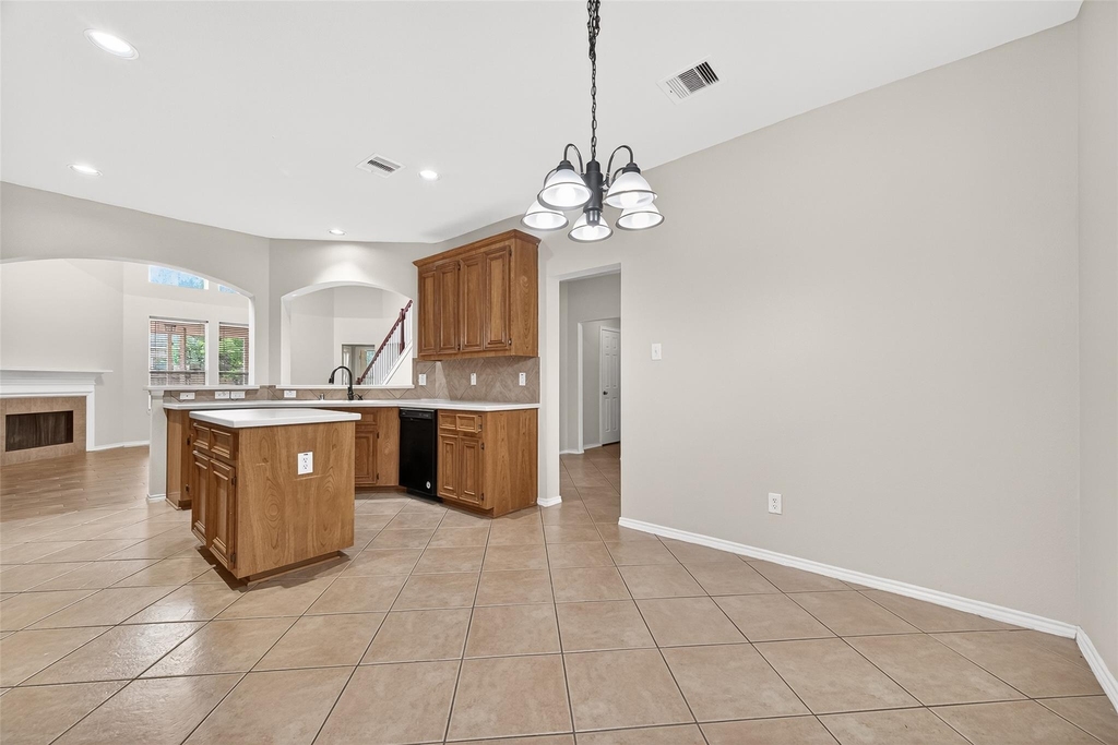 17611 Haywood Oaks Drive - Photo 8
