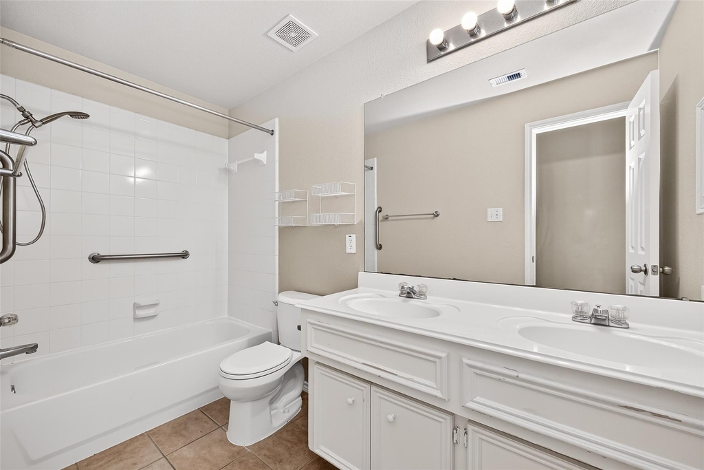 17611 Haywood Oaks Drive - Photo 21