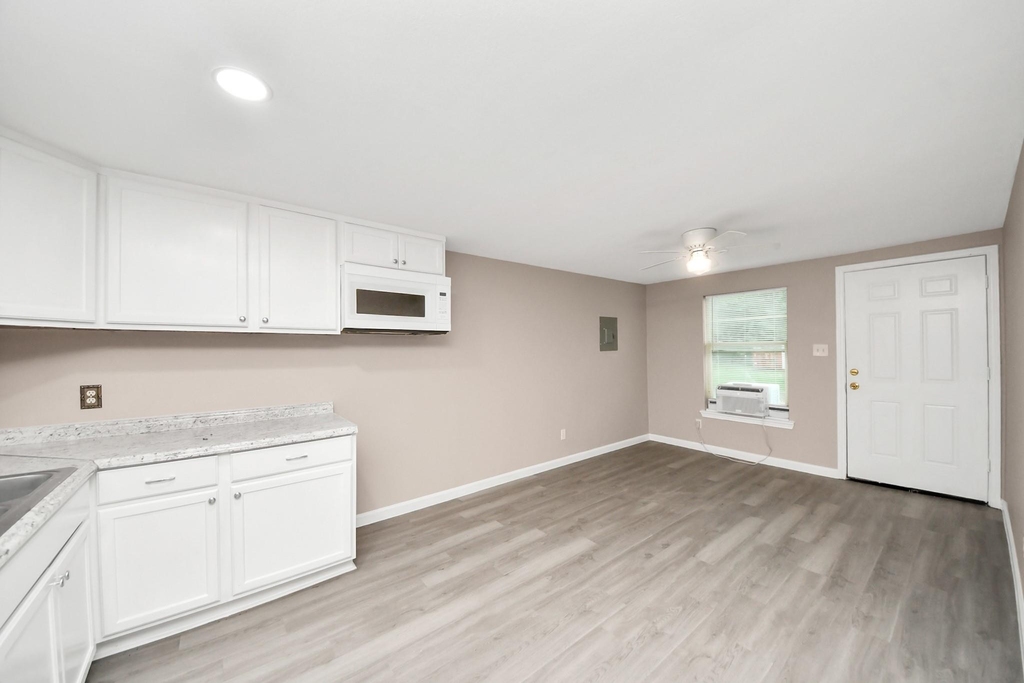 17111 River Road - Photo 15
