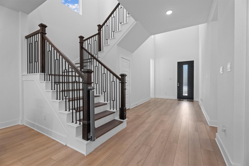 5030 Valley Wind Court - Photo 3