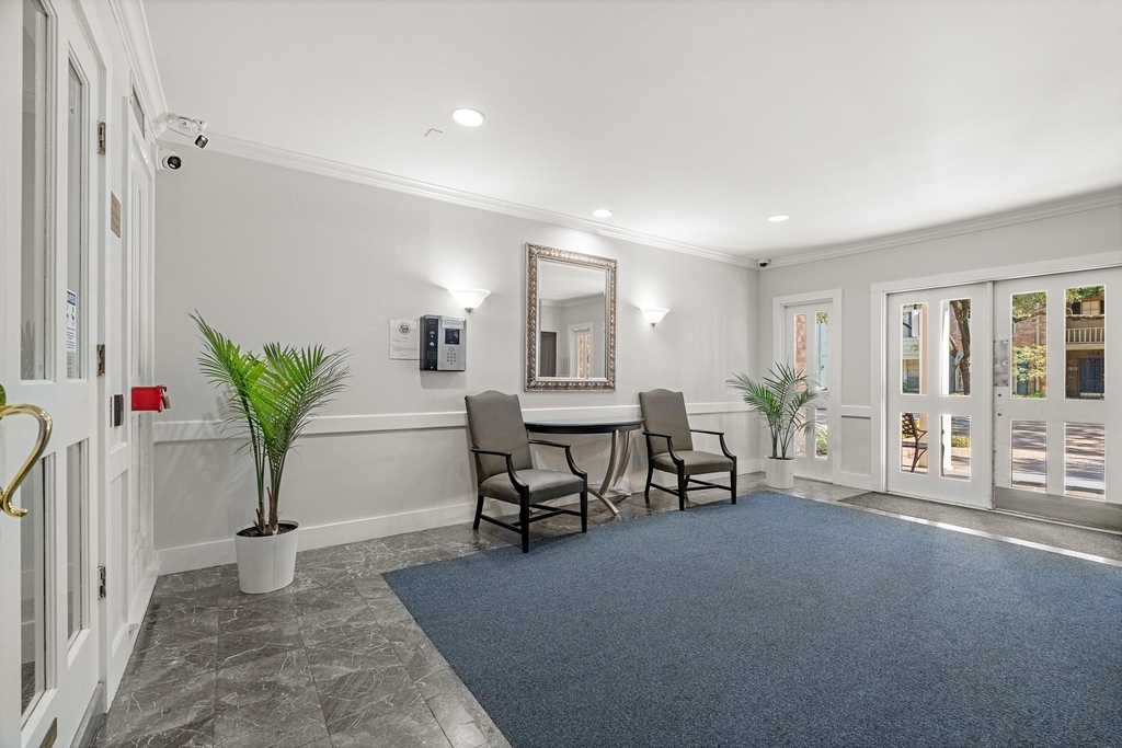355 N Post Oak Lane - Photo 3