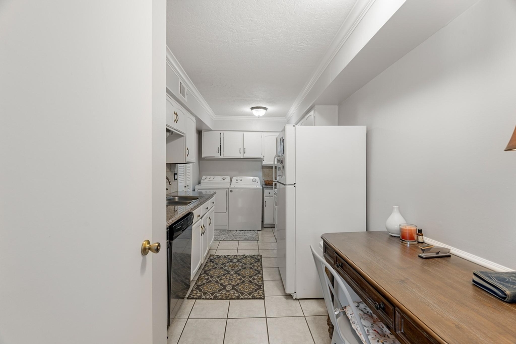 355 N Post Oak Lane - Photo 13