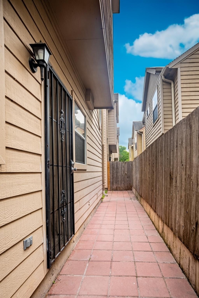 2220 Naomi Street - Photo 12