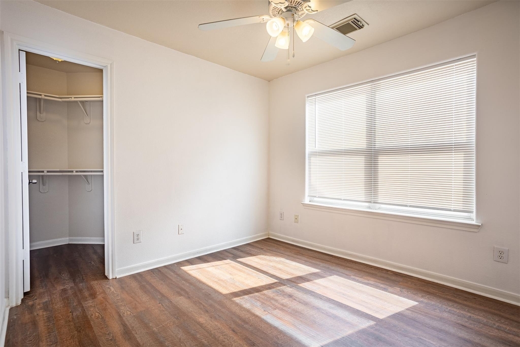 2220 Naomi Street - Photo 24