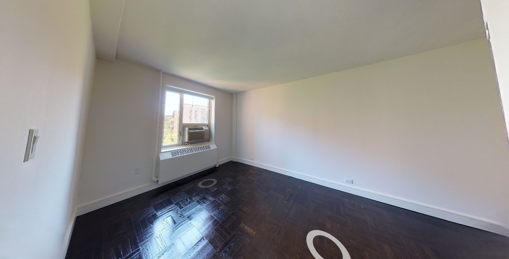 252 1st Avenue - Photo 3