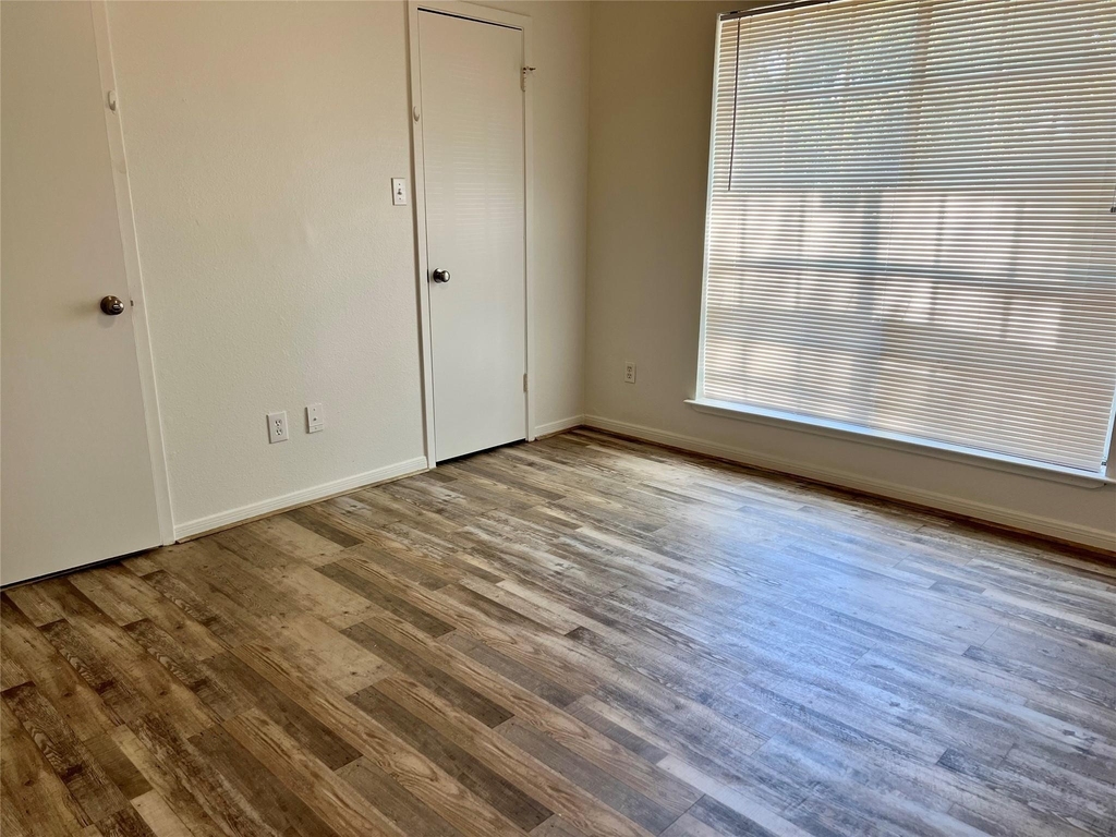 2626 Holly Hall Street - Photo 6