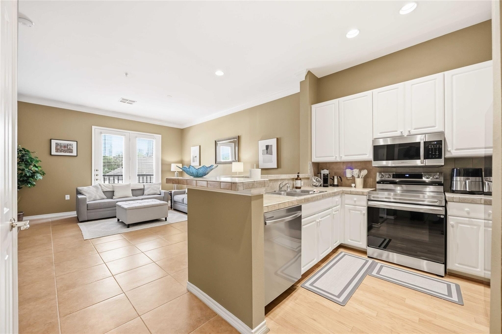 2400 Mccue Road - Photo 13