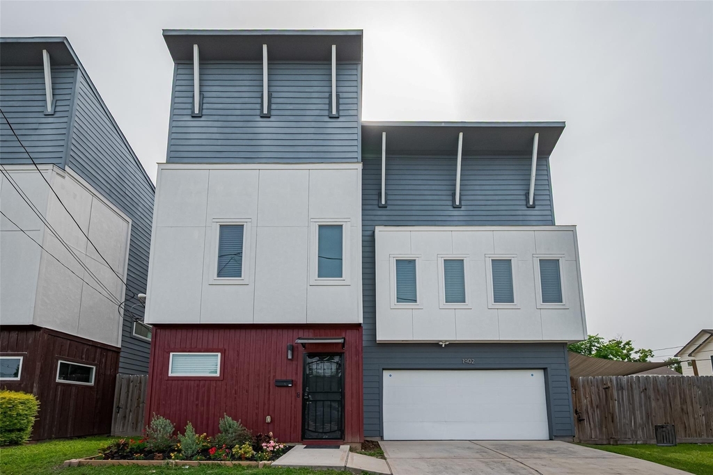 1902 Dan Street - Photo 2