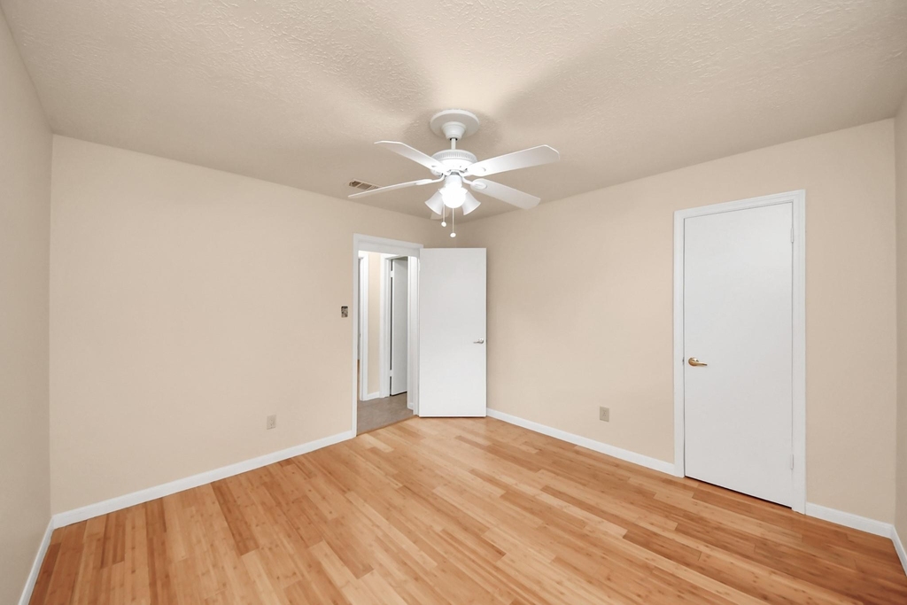 14007 Fleur De Lis Boulevard - Photo 34