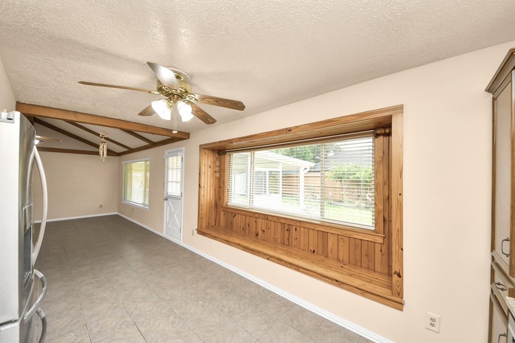 14007 Fleur De Lis Boulevard - Photo 27