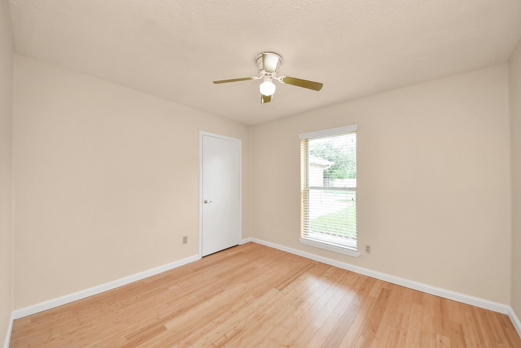 14007 Fleur De Lis Boulevard - Photo 29