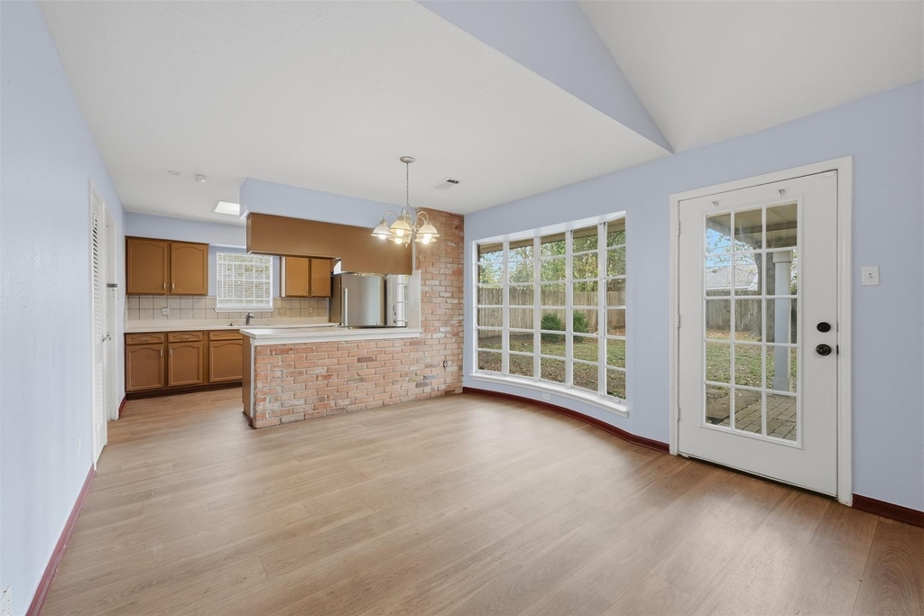 7015 Pella Drive - Photo 11