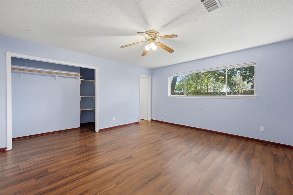 7015 Pella Drive - Photo 18