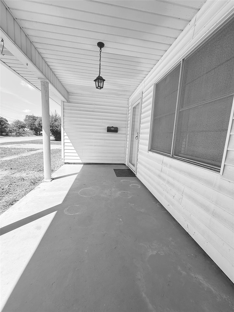 315 E Florida Avenue - Photo 8