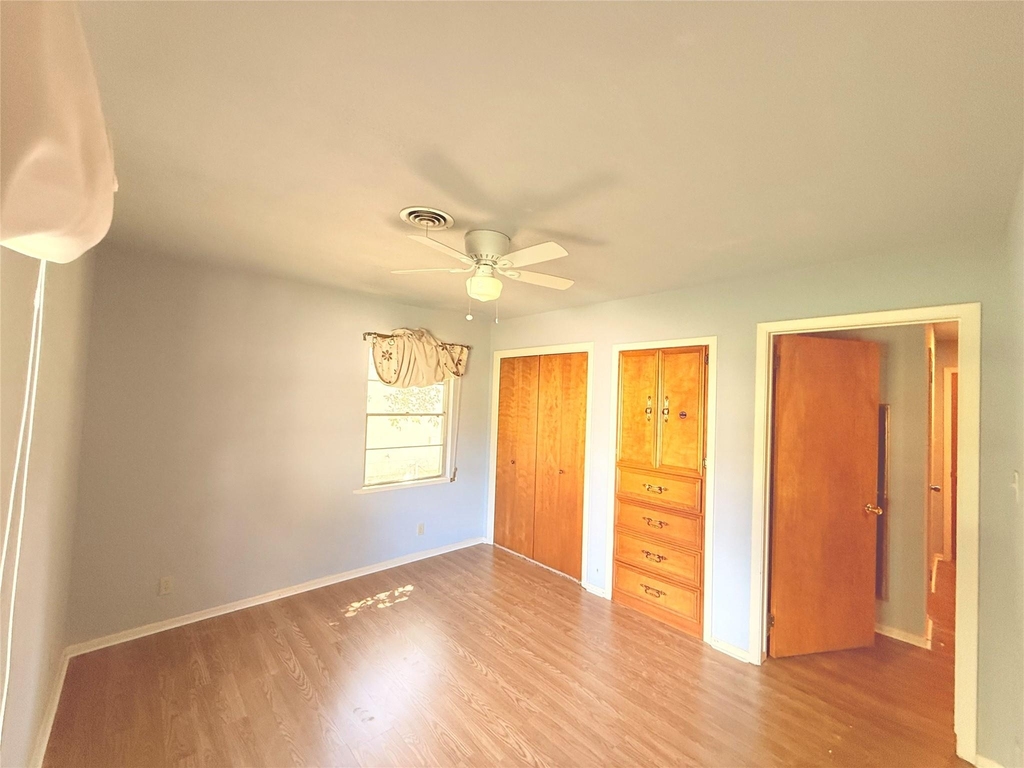 315 E Florida Avenue - Photo 2