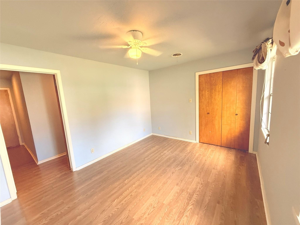 315 E Florida Avenue - Photo 5