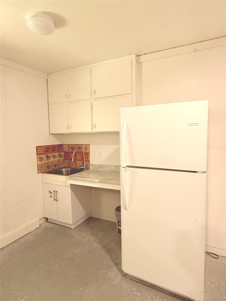 315 E Florida Avenue - Photo 16
